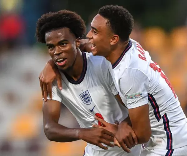 Resumen y mejores momentos del Israel 0-1 Inglaterra en Campeonato Europeo Sub-19