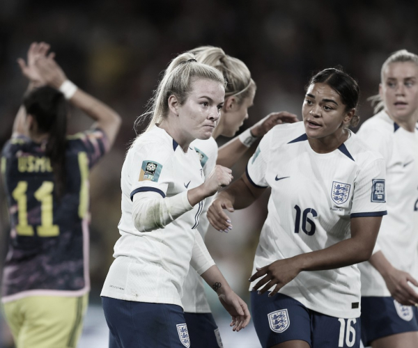 Inglaterra busca virada contra Colômbia e vai à semifinal da Copa do Mundo Feminina