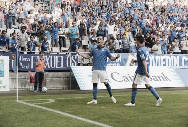 Goleada, victoria y liderato para un Real Oviedo de ensueño