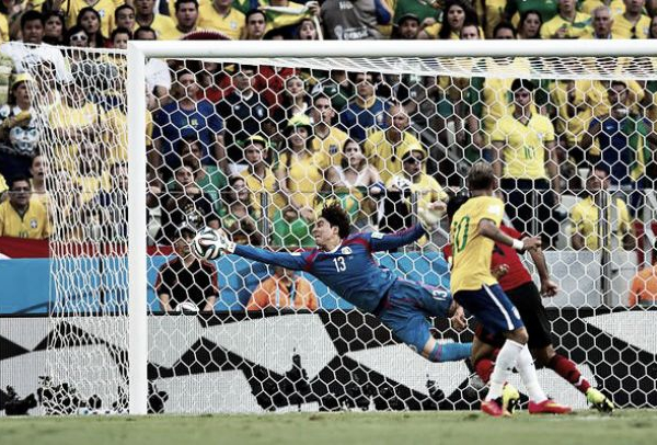 Ochoa contrarie le Brésil