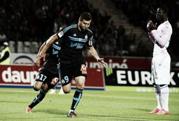 Marseille vence Evian fora de casa e entra na zona de classificação à Champions League