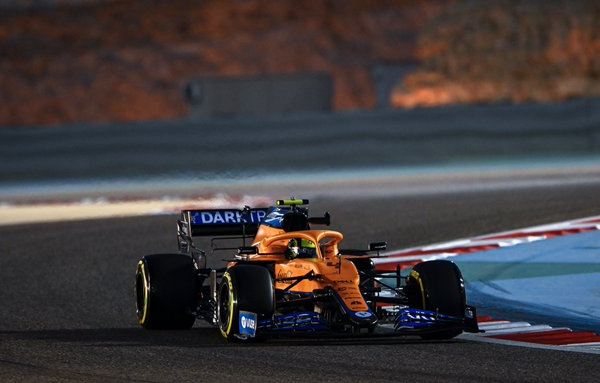 F1, Gran Premio del Bahrein, libere 2: Verstappen davanti a Norris