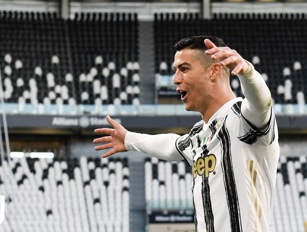 La Juventus è perfetta: Ronaldo e Dybala mettono KO il Napoli (2-1)