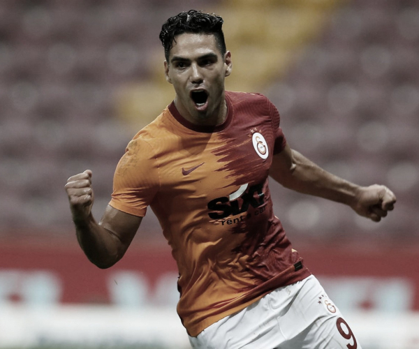 Falcao se estrenó en la Superliga de Turquía 2020-21