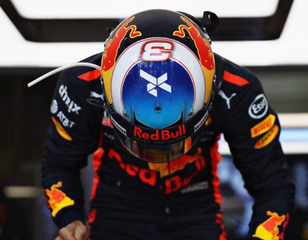 F1 - Si rompe anche il cambio di Ricciardo: penalità per lui