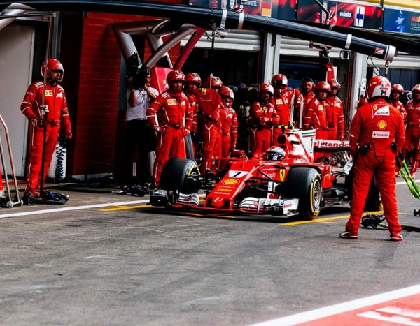 F1, Ferrari - Rabbia Raikkonen, orgoglio Arrivabene