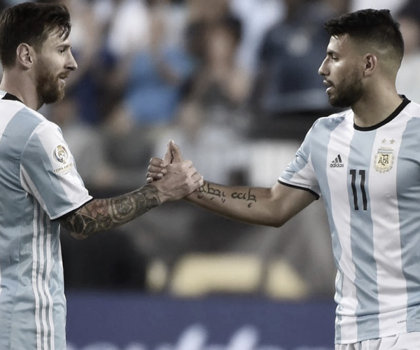 Messi y Agüero, titulares en la victoria de Argentina 