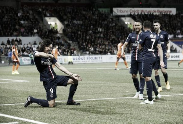 PSG vence Lorient de virada e mantém vivo o sonho do título da Ligue 1