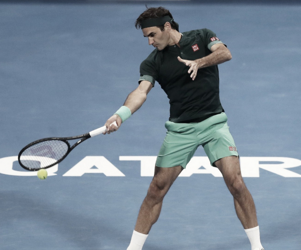 Federer regresa con victoria en Doha