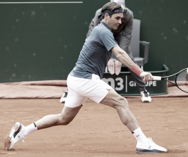 Federer cae en su regreso
