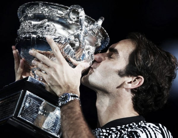 Australian Open 2017 - BEL18VE! Federer supera Nadal in cinque set a Melbourne: è titolo!