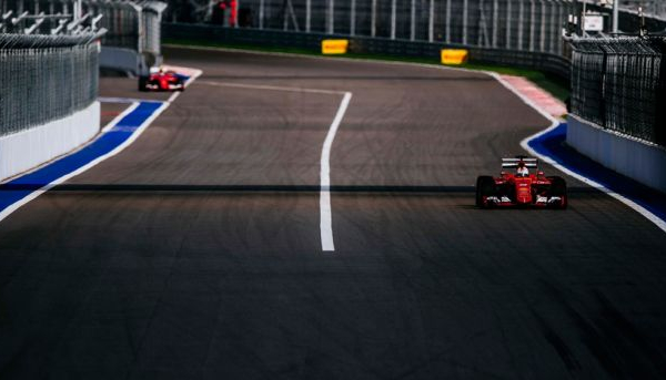 Sochi, Vettel: "Non totalmente soddisfatto", Raikkonen. "Qualifica difficile"
