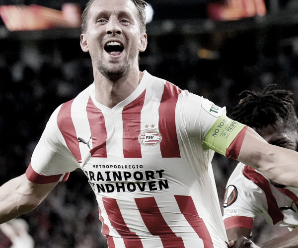 PSV derrota líder Arsenal e assegura passagem à próxima fase da Europa League