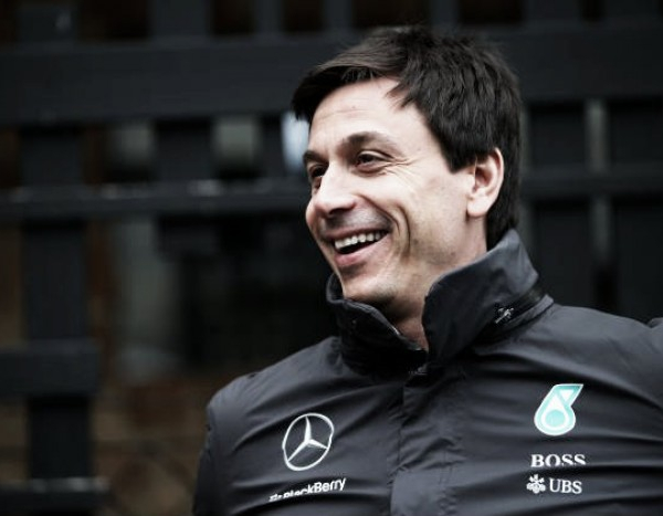 Formula 1, Wolff: "Sarà duello Mercedes-Ferrari. La vettura sta facendo progressi"