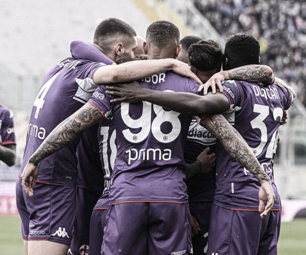 Fiorentina aproveita vantagem numérica e vence dérbi contra Empoli