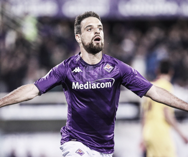 Fiorentina supera Salernitana e embala cinco vitórias seguidas na temporada