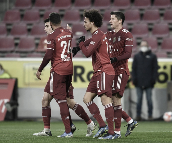 Con un gran Lewandowski, el Bayern goleó al Colonia