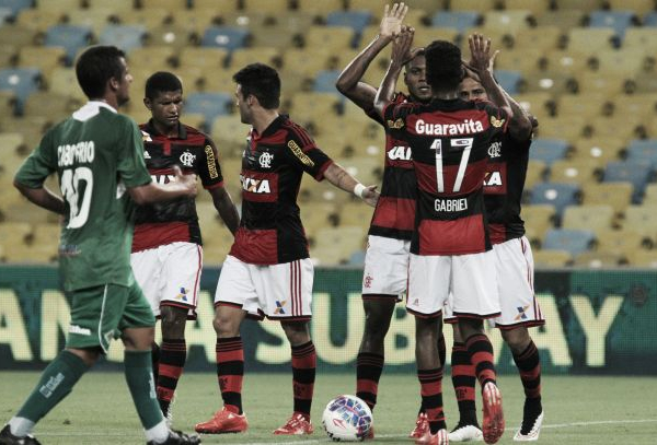 Flamengo goleia Cabofriense e dorme na liderança do Carioca
