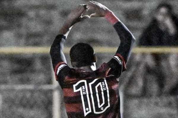Com dois de Lorran, Flamengo vence Aparecidense e assume liderança acirrada na Copinha