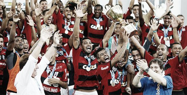 Léo Moura comemora seu quinto título carioca, lembra eliminação na Libertadores e ressalta: 'Não podíamos baixar a guarda'