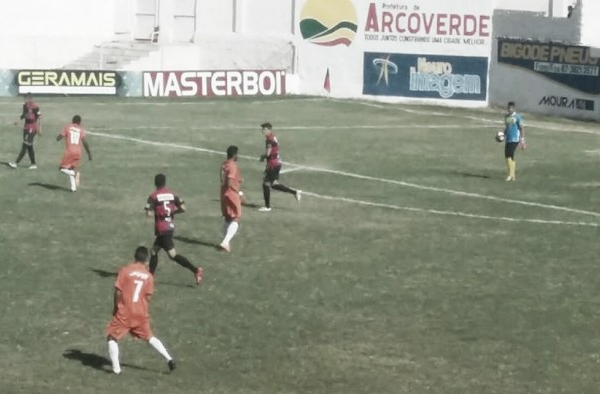 Flamengo de Arcoverde assume liderança do Hexagonal da Permanência em Pernambuco