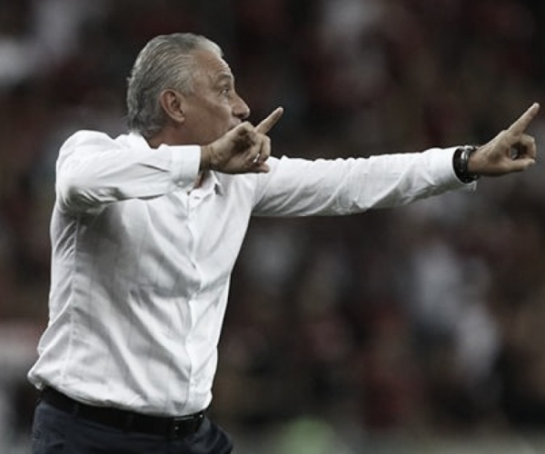 "Não quero pensar nos outros", destaca Tite após rodada positiva para o Flamengo