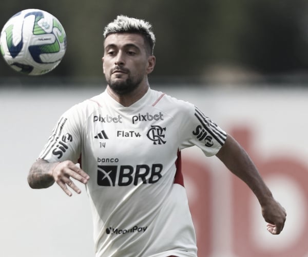 Desesperado por reabilitação, Flamengo recebe Goiás com "corda no pescoço"