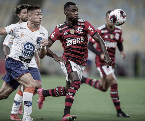 Flamengo vence Audax e estreia no Carioca com pé direito