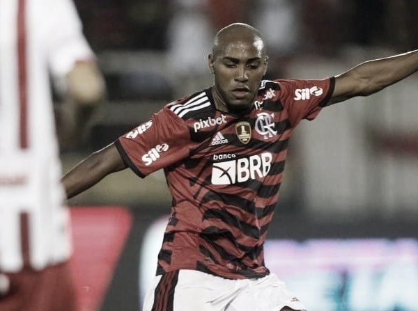 Na volta de Rodrigo Caio, Flamengo e Bangu empatam pelo Carioca