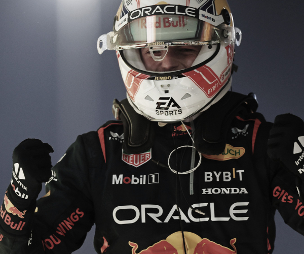 Verstappen vence GP do Bahrain com facilidade, e Alonso coloca Aston Martin no pódio