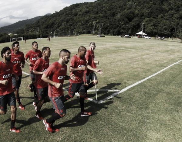 Flamengo segue com leve ritmo na pré-temporada em Mangaratiba