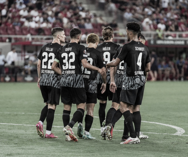 Freiburg supera Olympiacos fora de casa em jogo de cinco gols na Europa League