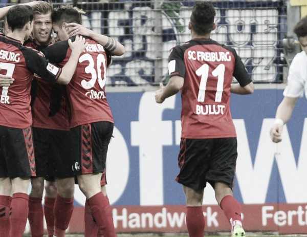 La domenica di Bundesliga - Il Friburgo vola al quinto posto. Mainz e Amburgo, pari e graticola