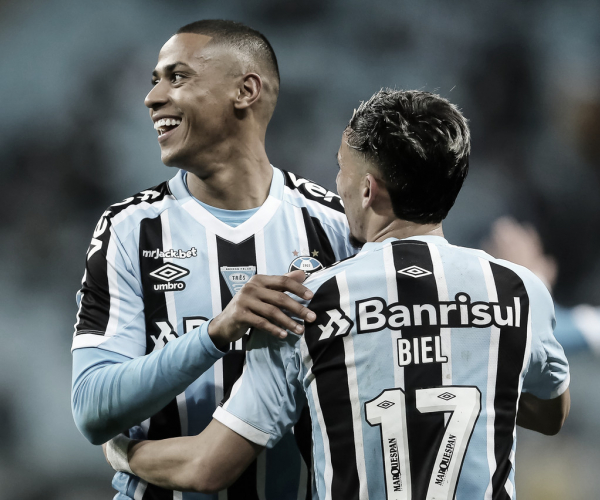 Grêmio domina Náutico e vence na Arena pela Série B