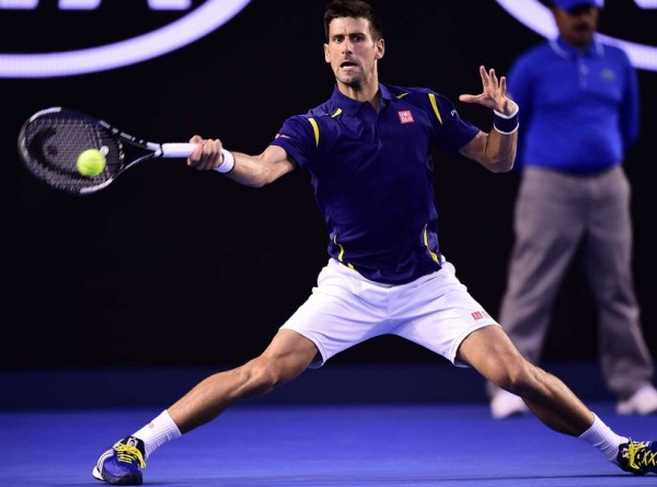 Australian Open, Djokovic alza la voce. Federer cede il passo