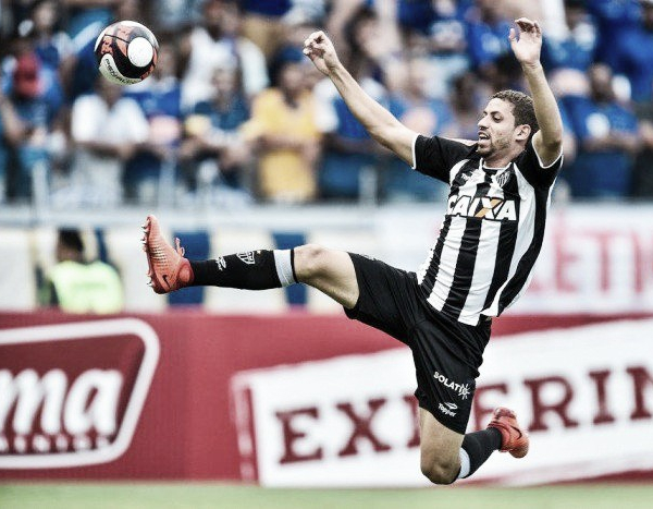 Gabriel se mostra feliz com possíveis rumores, mas mantém foco no Atlético-MG