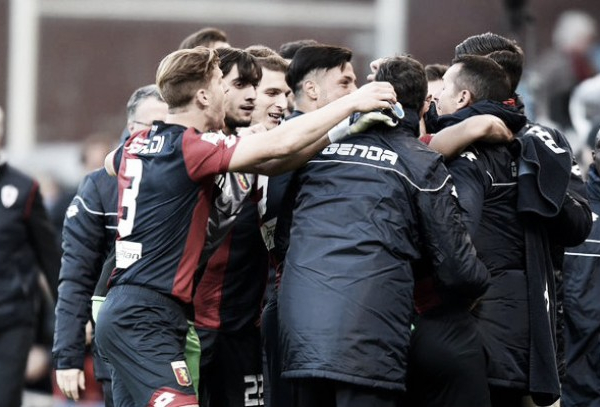 Pavoletti fa sorridere il Genoa. Gasperini: "Più giusto un 1-0". Di Francesco: "Parlerò con Berardi del rosso"