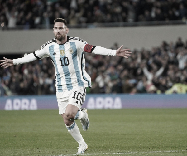Messi marca de falta e garante vitória da Argentina em cima do Equador