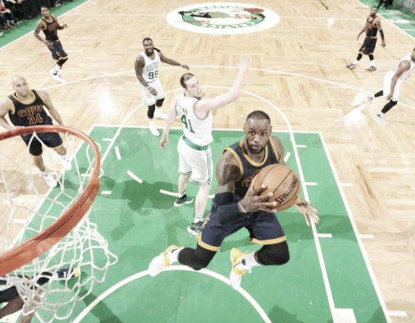 Los Cavaliers humillan a los Celtics y ya dominan el Este