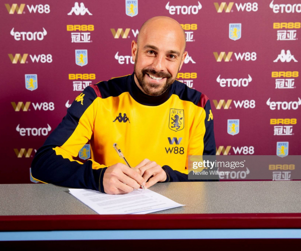 Aston Villa sign World Cup winner Pepe Reina