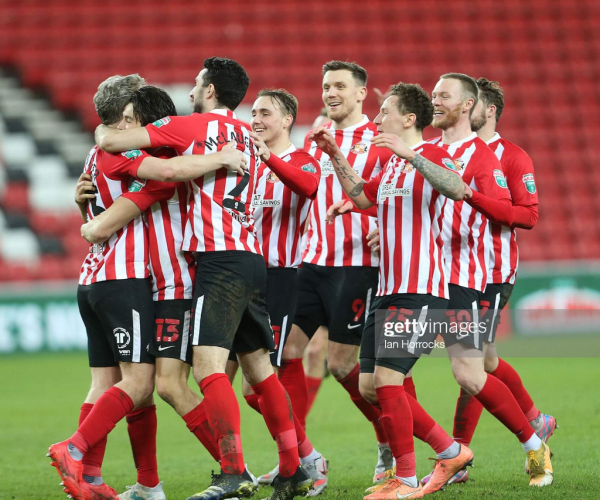 Sunderland 1-1 Lincoln City (5-3 on penalties): Black Cats book Wembley trip