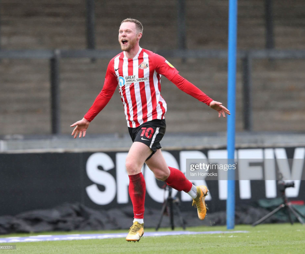 Bristol Rovers 0-1 Sunderland: O'Brien goal keeps pressure on top two 