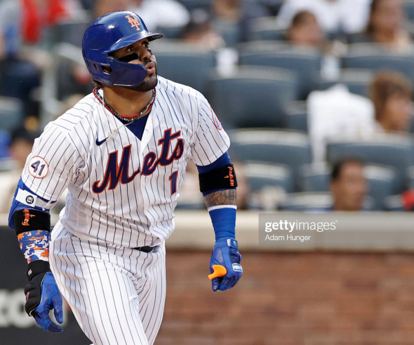 Villar goes deep from both sides of the plate as Mets crush Pirates
