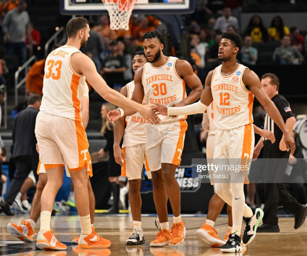 2022 NCAA Tournament: Hot-shooting Tennessee overwhelms Longwood