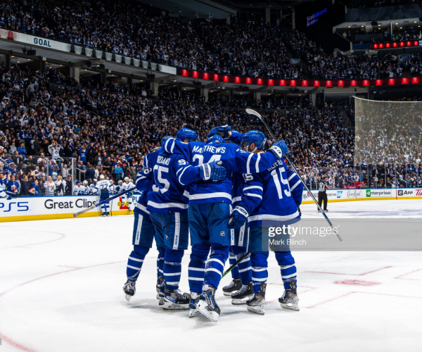 2022 Stanley Cup playoffs: Matthews, Campbell help Maple Leafs shut out Lightning in Game 1
