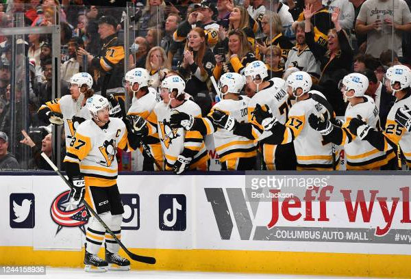 Crosby's three-point night rallies Penguins past Blue Jackets