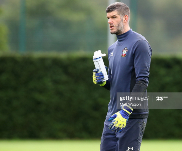 Fraser Forster set to stay at Southampton 