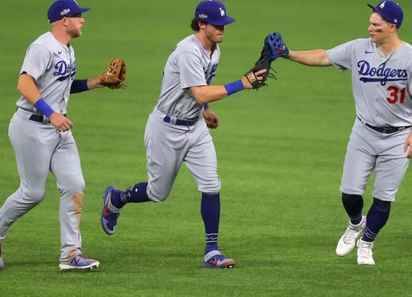 National League Championship Series: historic first inning helps Dodgers crush Braves in Game 3