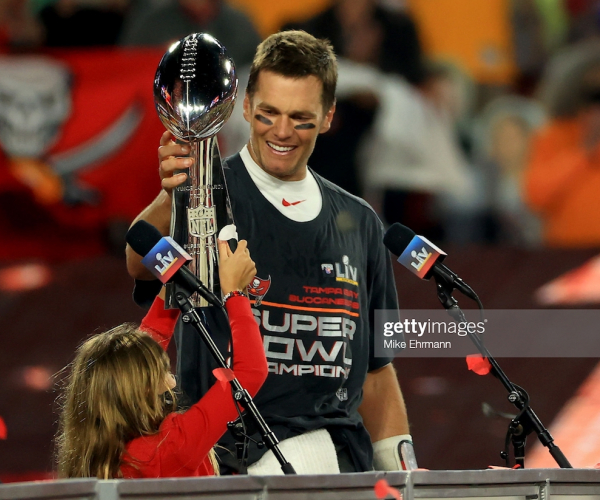Tom Brady Guides Tampa Bay Buccaneers to Super Bowl Glory to Round Off "Amazing Year"