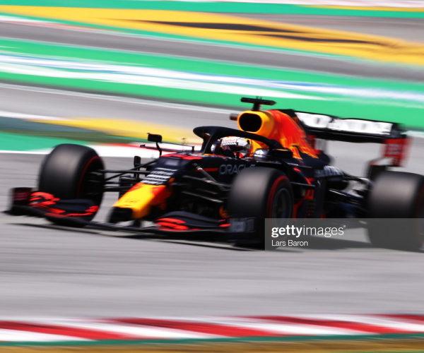 2021 Spanish GP FP3 - Verstappen pips Hamilton to the top spot, as Ferrari picks up pace.